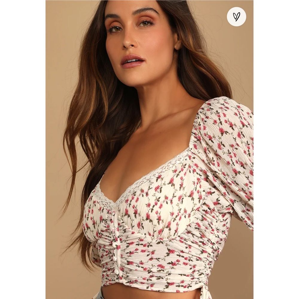 Lulu's Pretty Pick Floral Ruched Crop Top